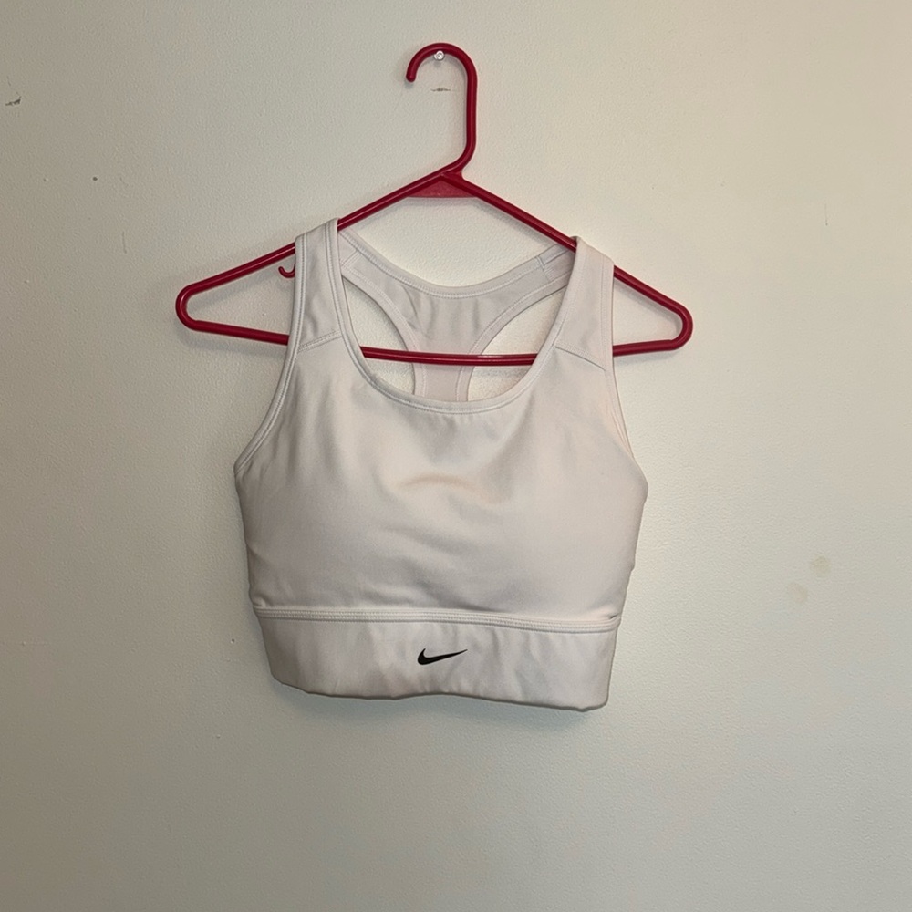 Nike DriFit Sports Bra with attached liner size Large